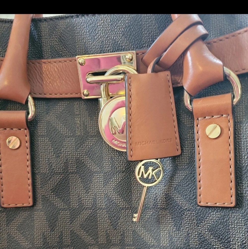 Michael Kors Hamilton Leather Bag Brown Logo with Dust Bag - Picture 8 of 13
